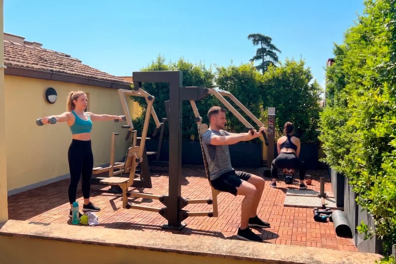 Area fitness outdoor dell’hotel nel centro di Roma vicino a Termini - Hotel Milani, BZAR hotels in Rome